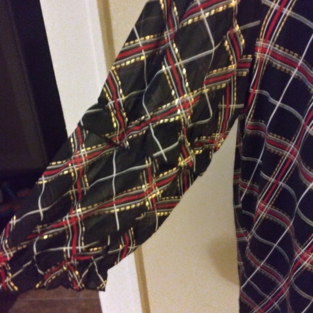 Plus Top - Picture 2 of 2